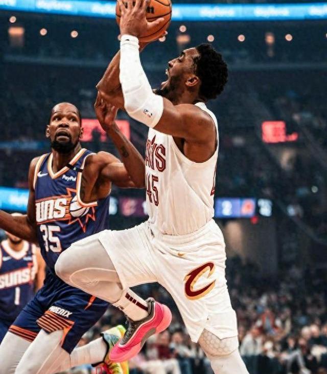 三亿体育体育网站-爵士再胜老鹰，米切尔砍下分的简单介绍