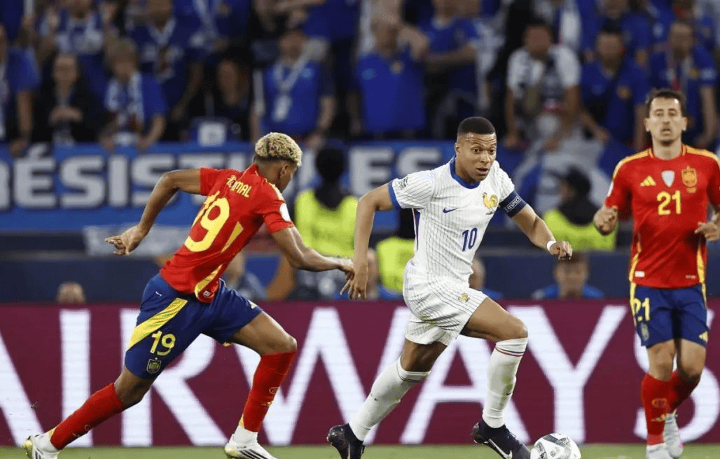 三亿体育体育娱乐-欧国联战中期考验，球队面临巨大挑战的简单介绍