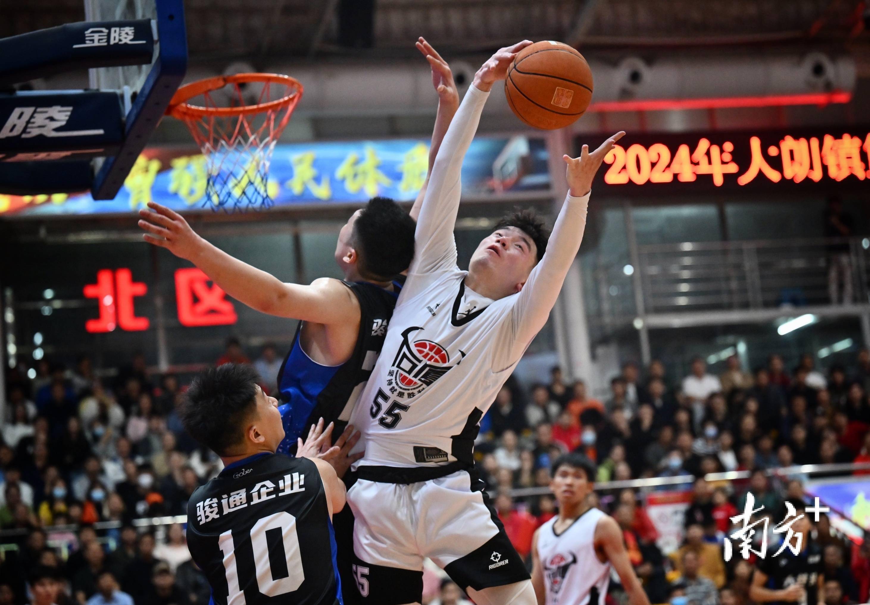 跨国篮球比赛中出现惊人的突破 跨国篮球比赛中出现惊人的突破