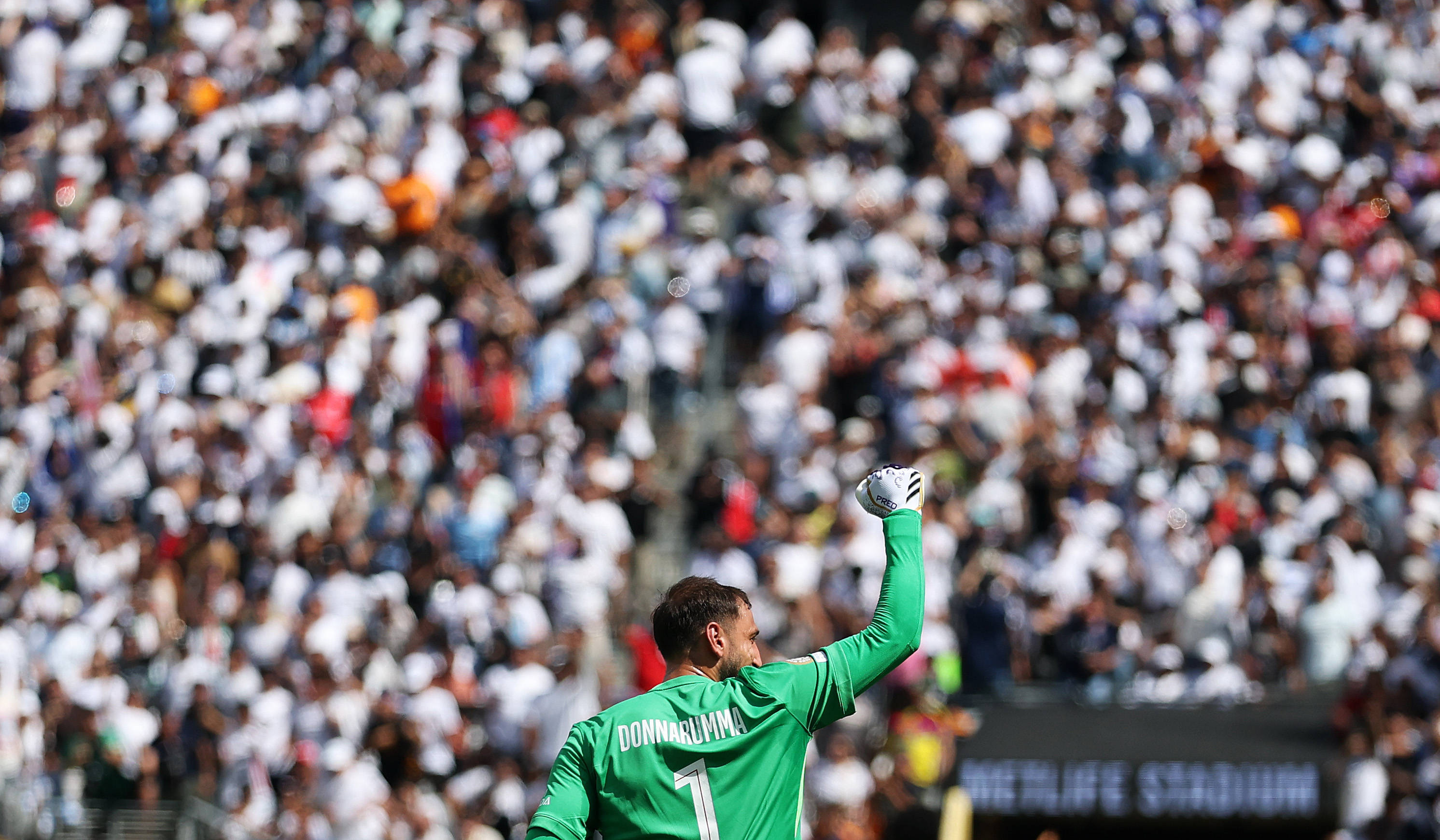 三亿体育体育官方登录入口-包含巴黎圣日耳曼成功晋级欧国联比赛强的词条