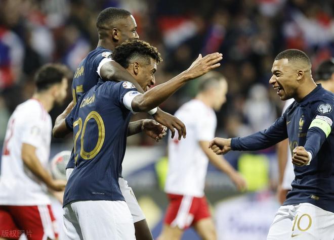 三亿体育体育app下载-切尔西客场伤停悲情战平埃弗顿，未能全取三分的简单介绍