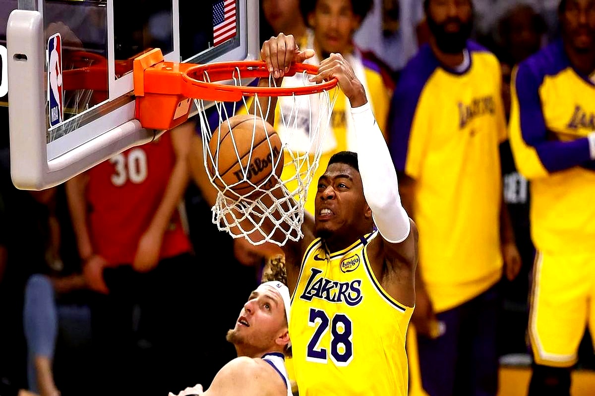 三亿体育体育官方-湖人表现出色，逆袭战胜实力球队的简单介绍