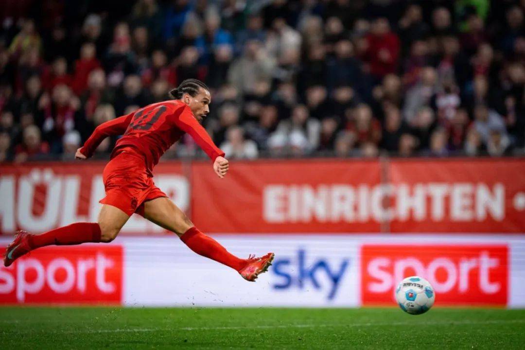 三亿体育体育亚洲官网-奥格斯堡中场离队转会，引发球迷不满的简单介绍