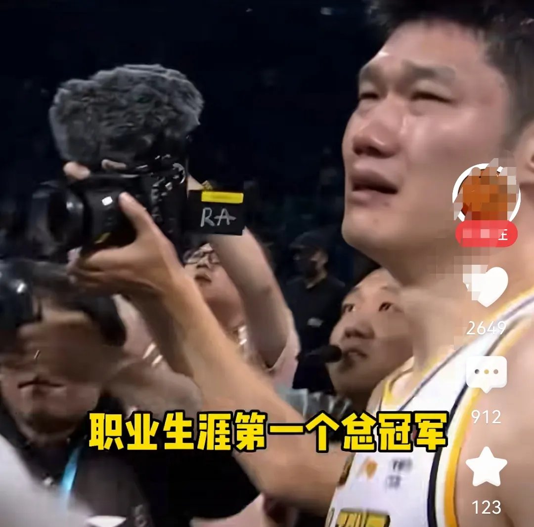 周琦登陆CBA赛场再遭受伤病困扰,球队战绩受挫的简单介绍 周琦登陆CBA赛场再遭受伤病困扰,球队战绩受挫的简单介绍