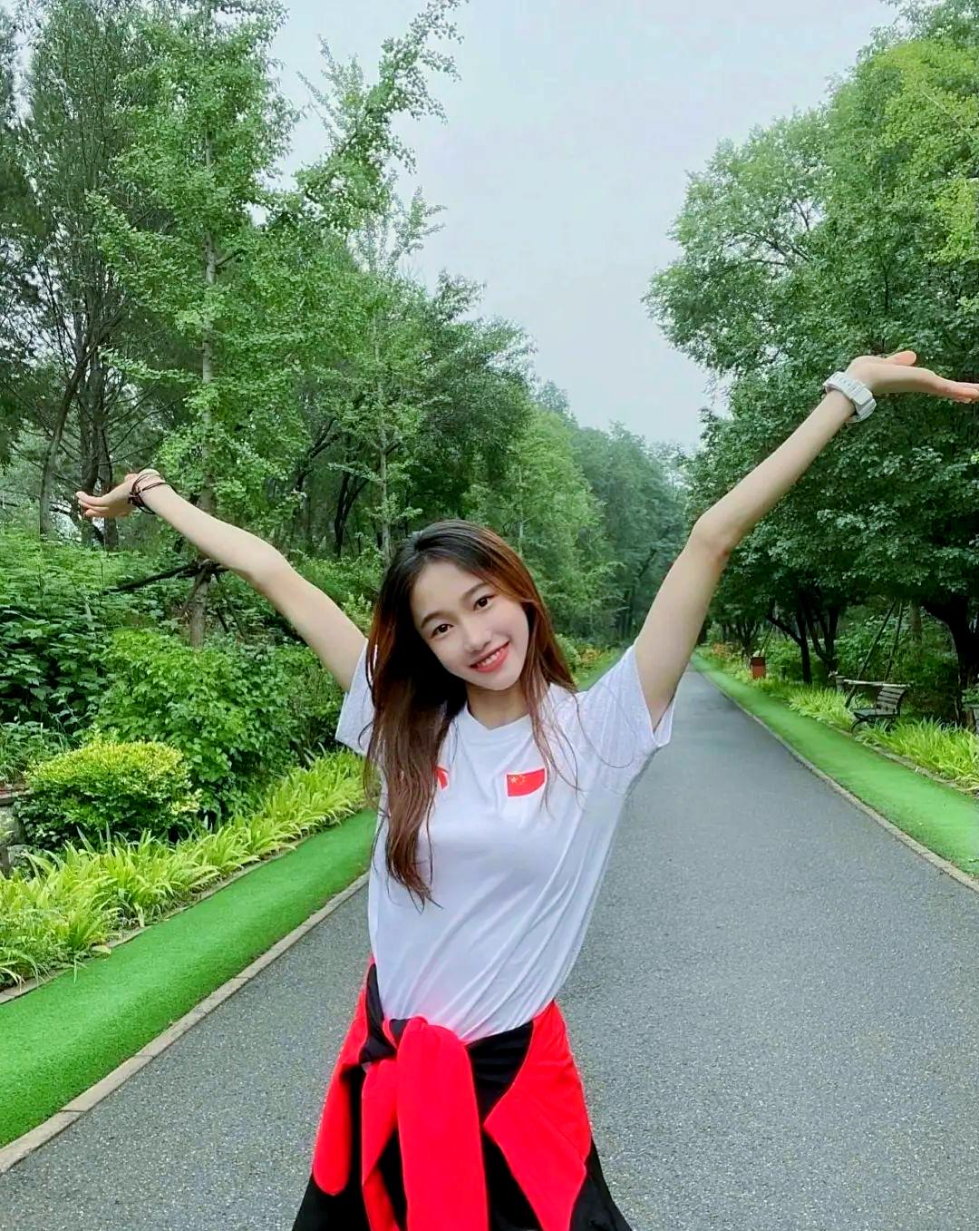 关于选手风采熠熠生辉,赢得观众掌声的信息 关于选手风采熠熠生辉,赢得观众掌声的信息