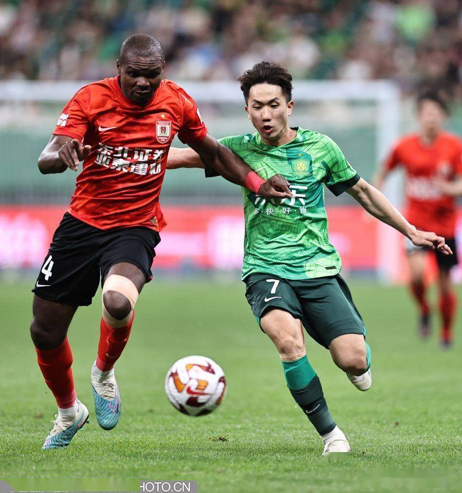 关于重庆力帆主场战胜北京国安，逐步追赶积分榜前列的信息