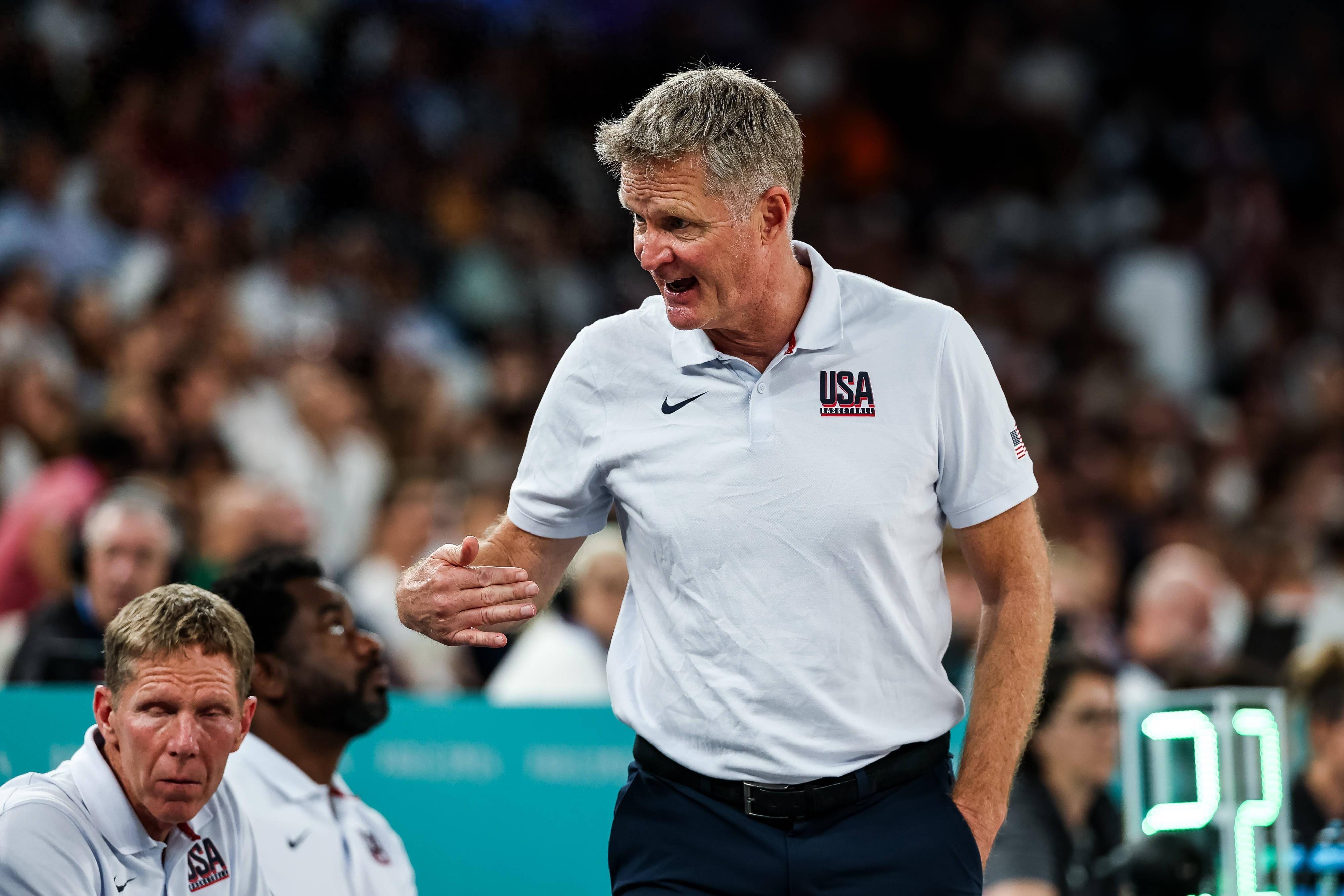 美国男篮集结归来,豪取热身赛胜利 美国男篮集结归来,豪取热身赛胜利