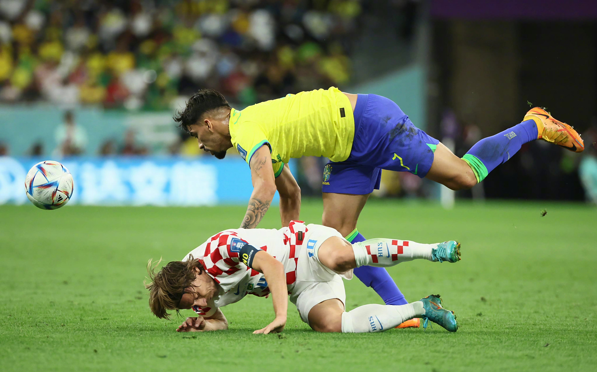 三亿体育体育亚洲官网-克罗地亚队大获胜利晋级16强