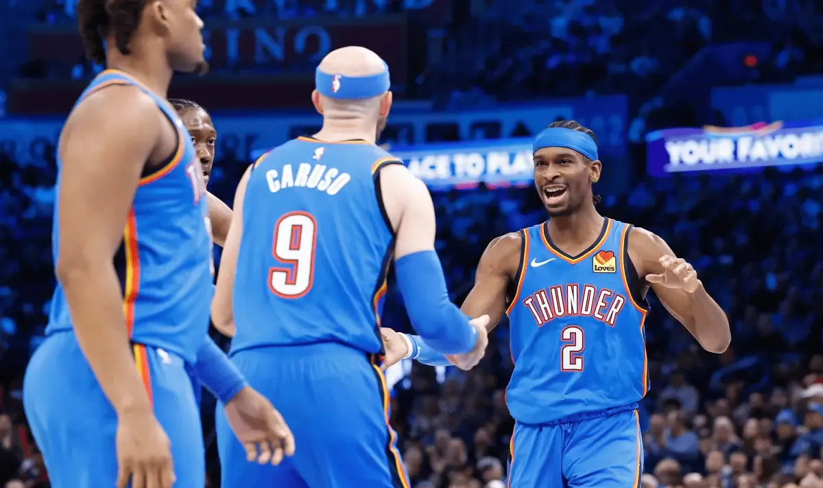 独行侠擒太阳,西蒙斯疯狂的简单介绍 独行侠擒太阳,西蒙斯疯狂的简单介绍