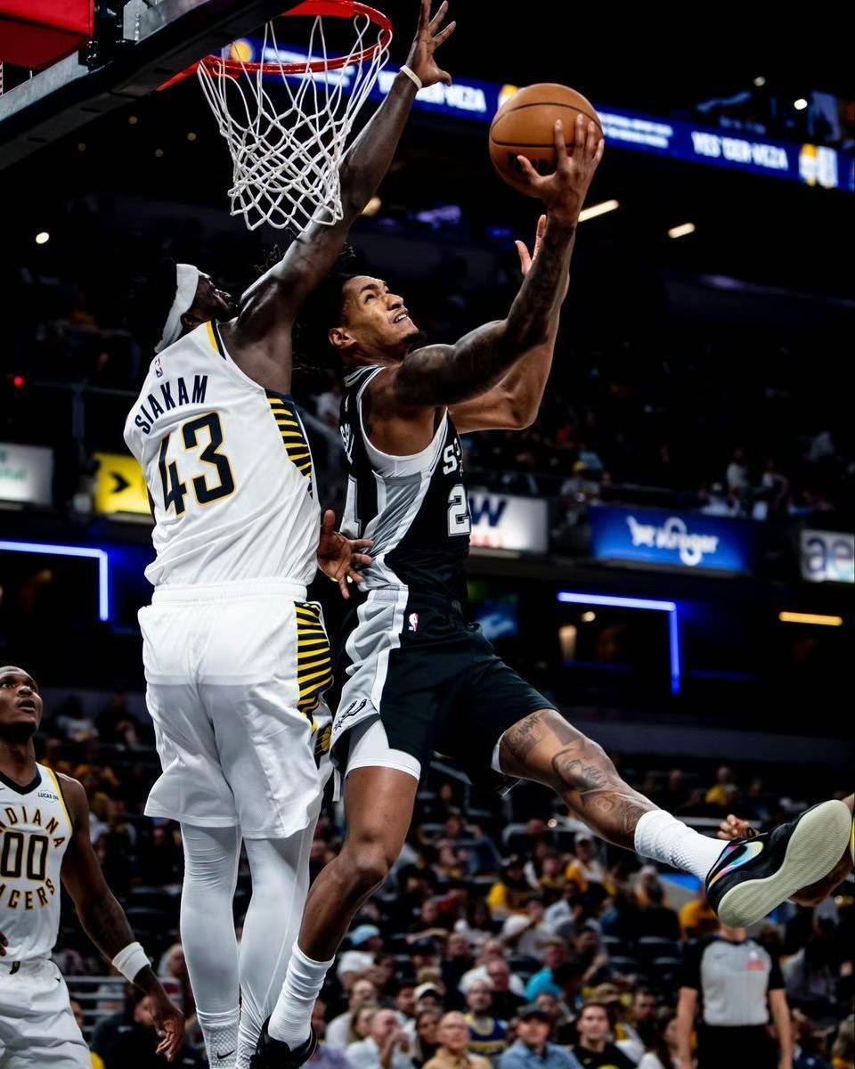 三亿体育体育网页版入口-马刺队豪取胜利，稳固西部排名的简单介绍