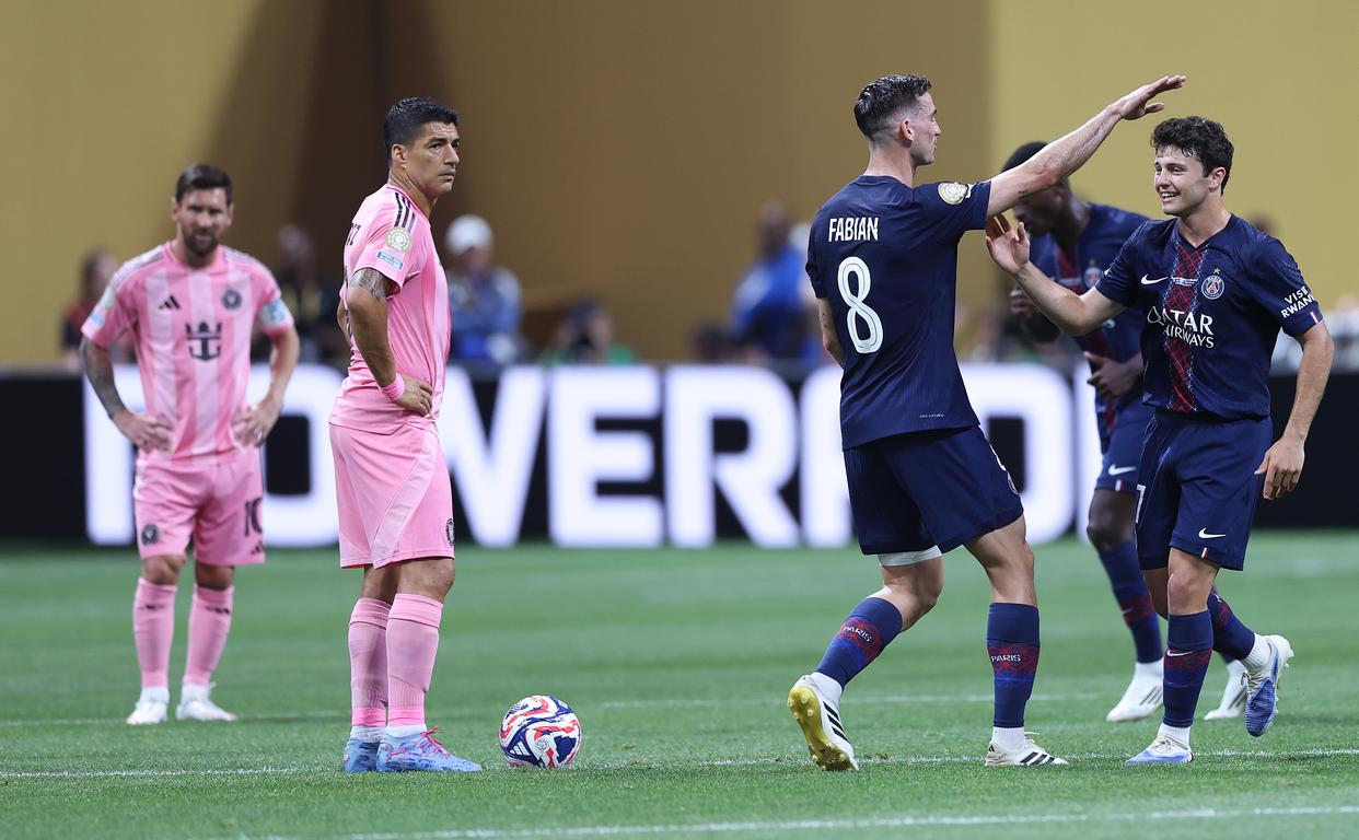 三亿体育体育亚洲官网-关于巴黎圣日耳曼实现三连胜，稳步晋级的信息