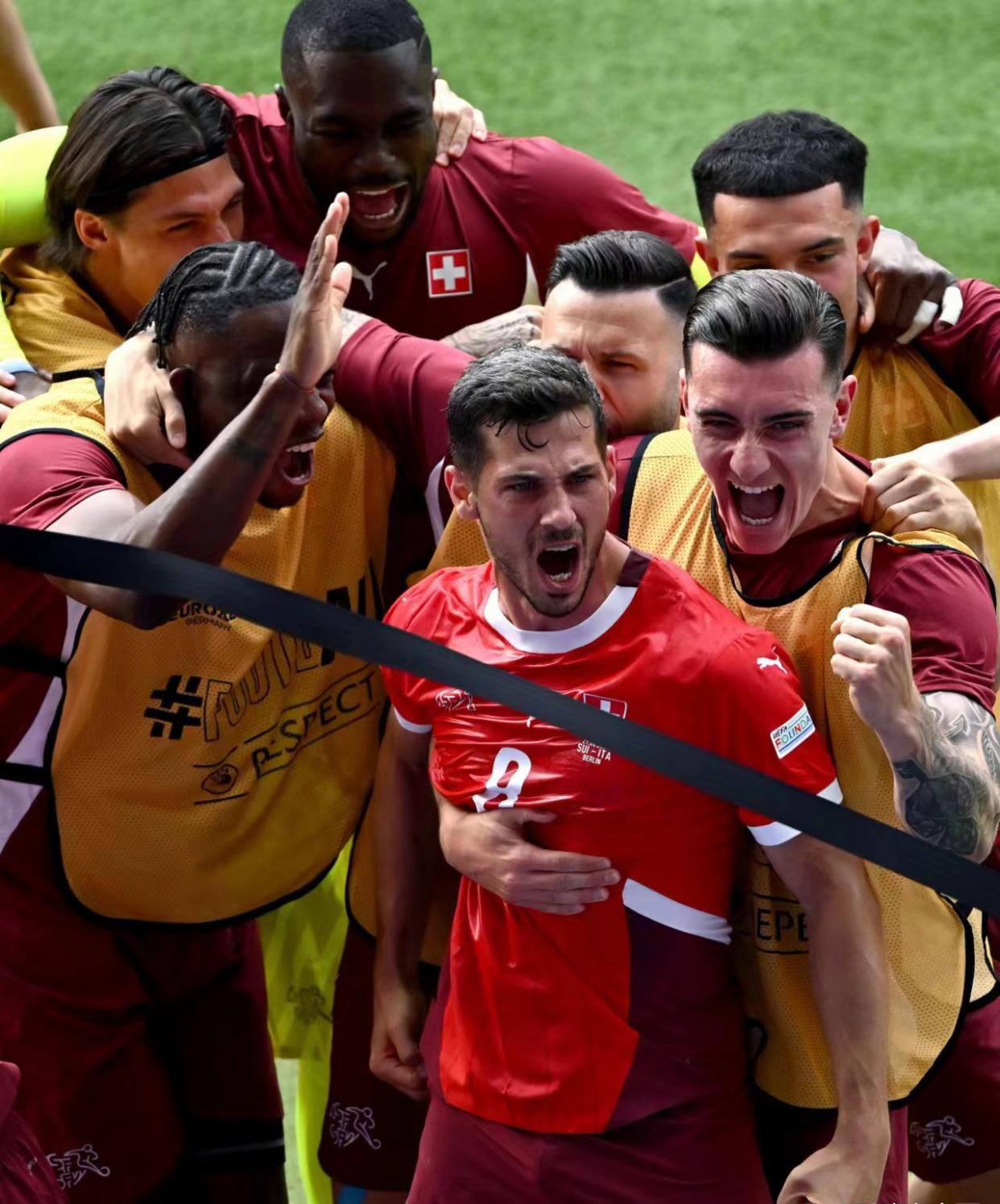 三亿体育体育视频-意大利足球联赛冠军争夺激烈