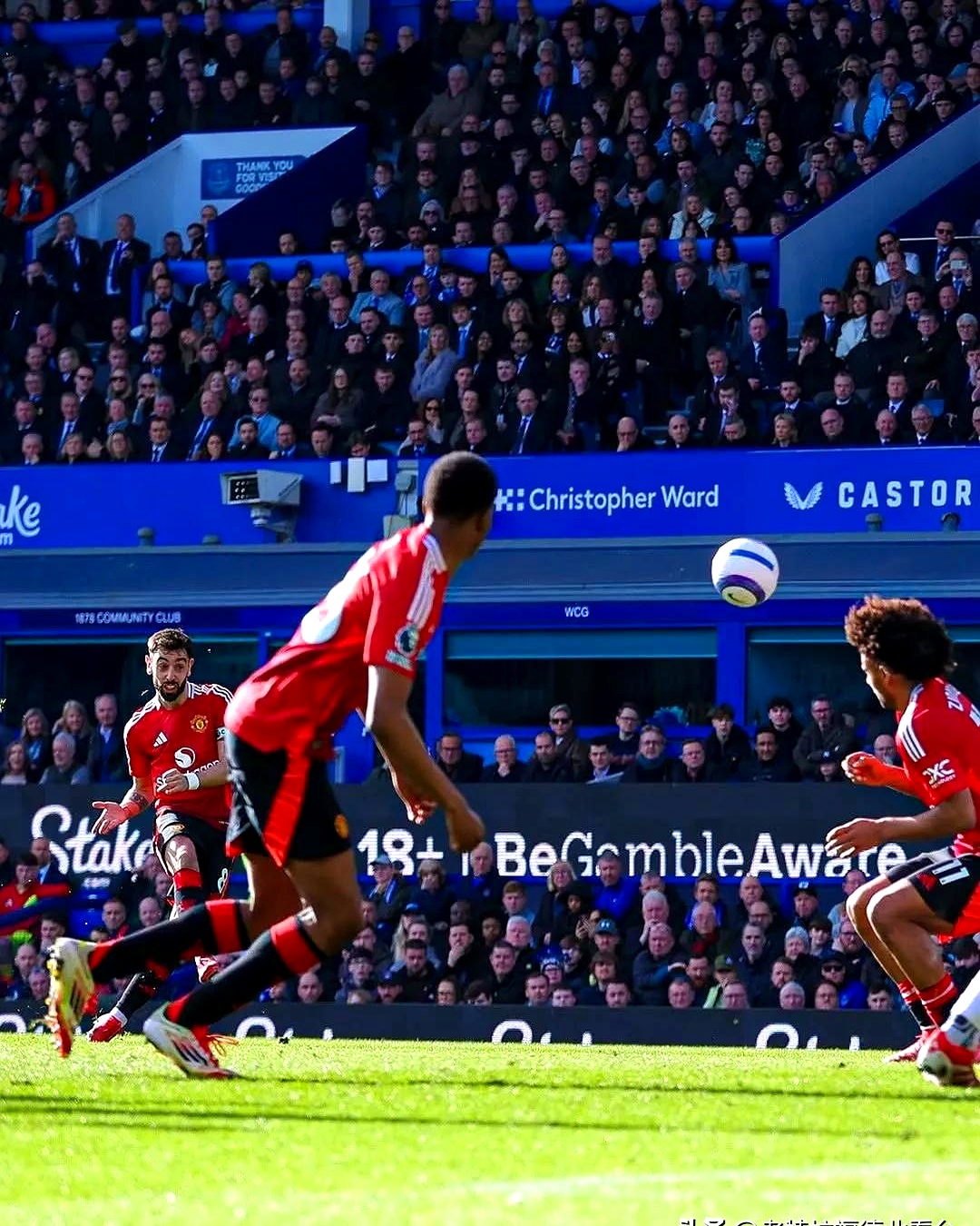 关于曼联客场绝杀斯托克城,实现关键胜利的信息 关于曼联客场绝杀斯托克城,实现关键胜利的信息