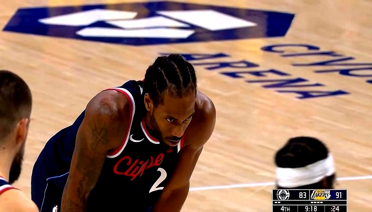 三亿体育体育培训-伦纳德强势发威，快船横扫湖人晋级下一轮